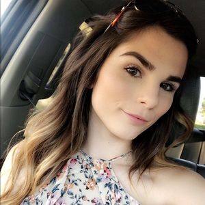 Meet your Posher, Emily